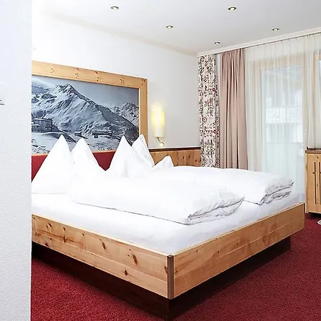 Kristall Hotel