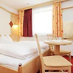 Hotel Kristall 3*